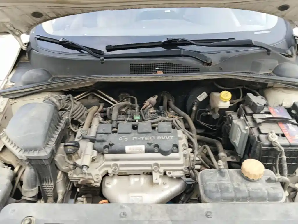 Baojun 310W 2017 2017 1.5L Manual Fashion Edition (China V)