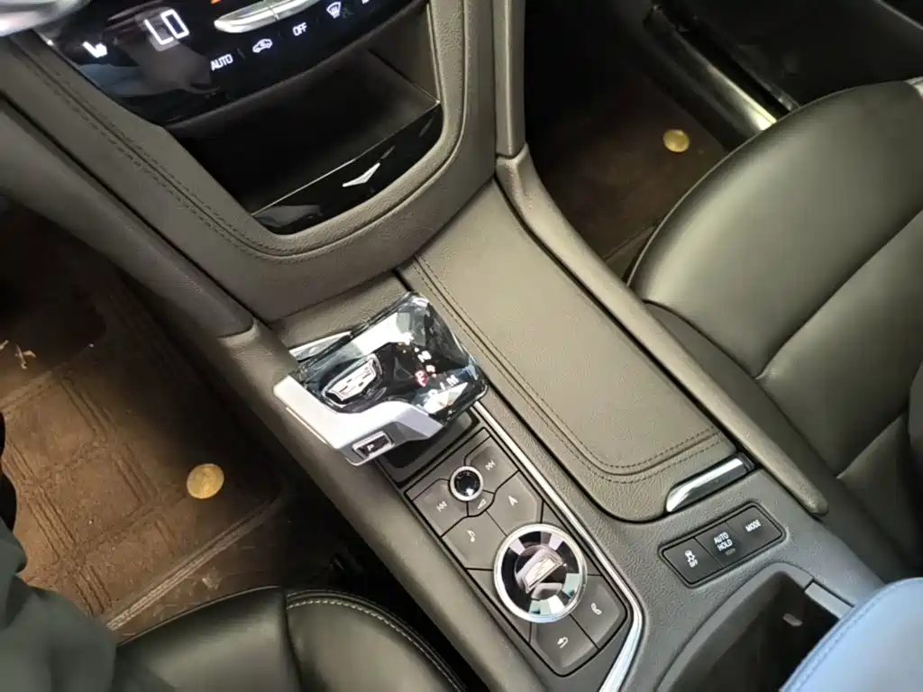 Cadillac XT6 2019 2020 28T 6-Seater 4WD Luxury Model
