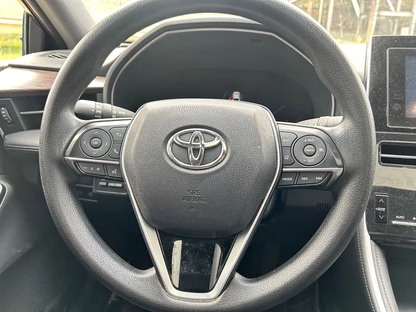 Toyota Avalon 2022 2.0L Progressive Edition фото 7