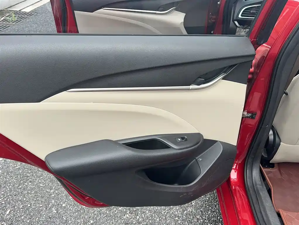 Buick Excelle 2017 15N Automatic Progressive фото 8