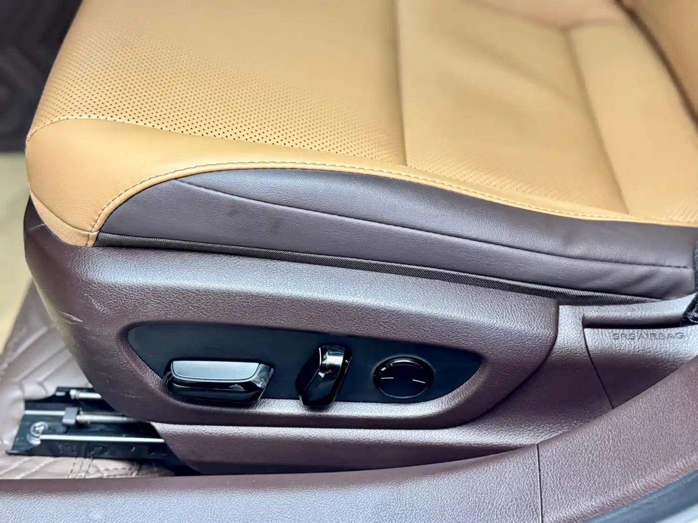 Lexus ES 2020 200 Luxury фото 18