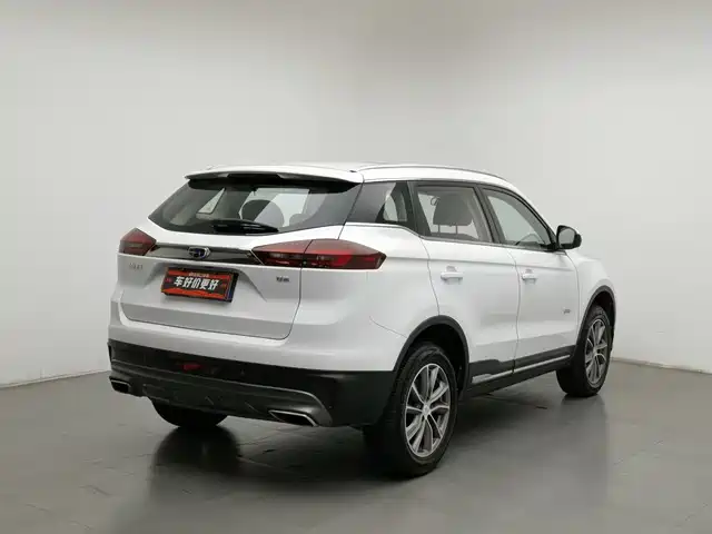 Geely Boyue 2018 1.8TD Automatic 2WD Smart Connect 4G Edition — фото 2
