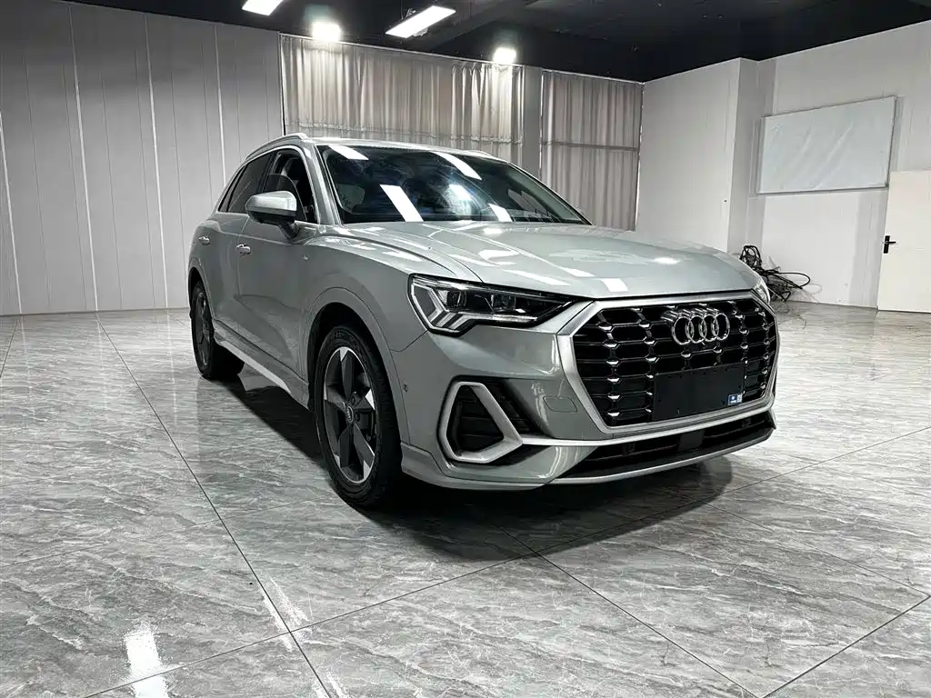 Audi Q3 2022 35 TFSI Fashion Dynamic фото 3