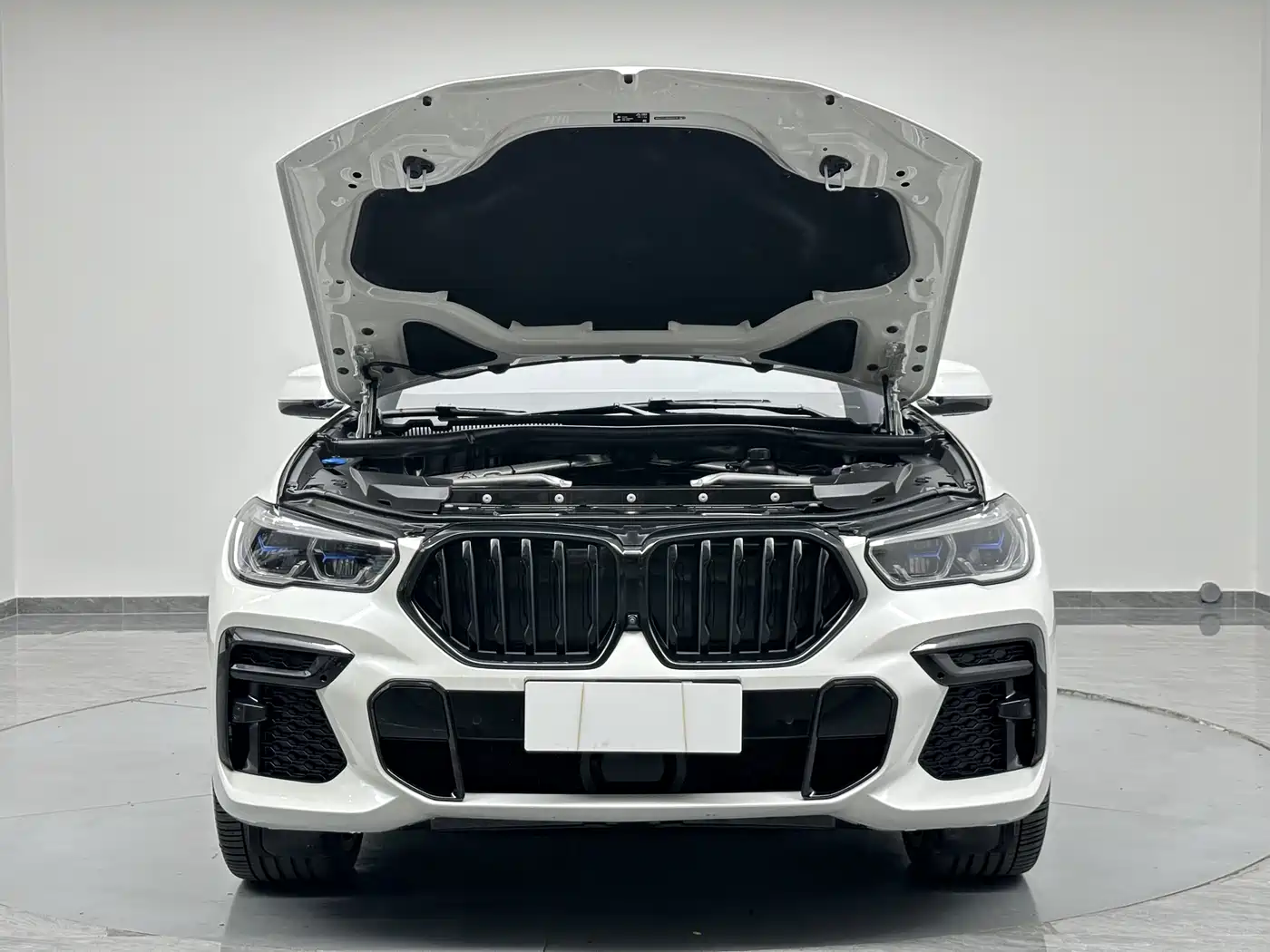 BMW X6 2022 Facelift xDrive40i Exclusive M Sport Package фото 28