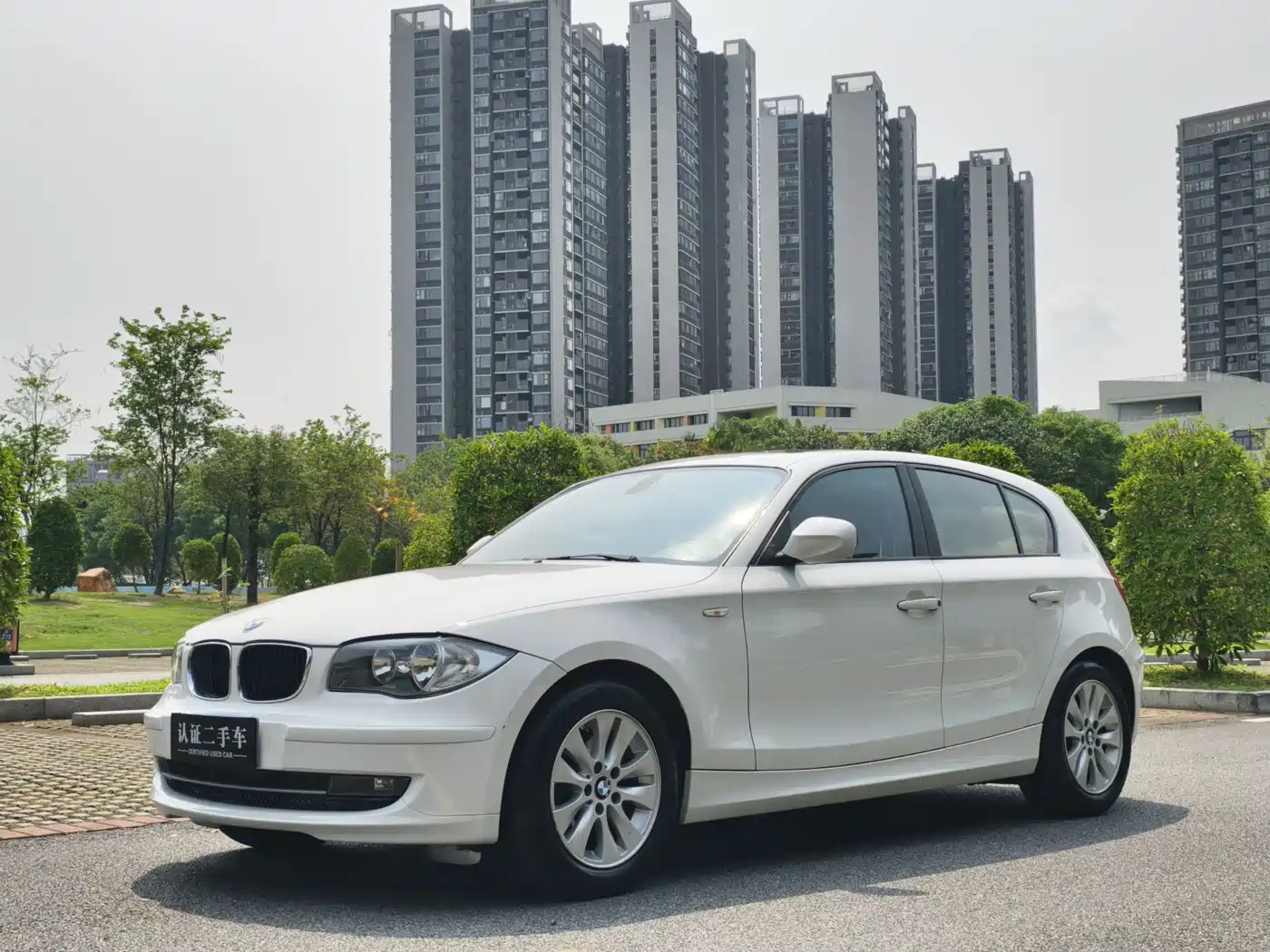 BMW 1 Series (Import) 2008 120i Automatic фото 2