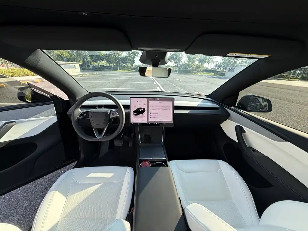 Tesla Model Y 2026 2026 Rear-Wheel Drive