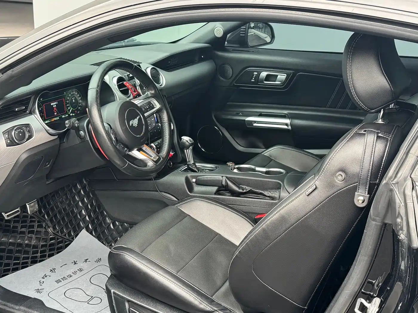 Ford Mustang 2019 2.3L EcoBoost фото 5