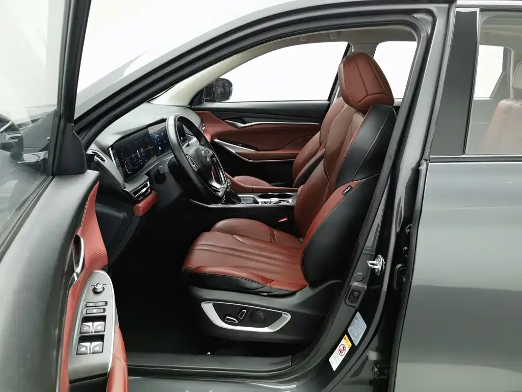Фото 10 - Changan CS75 PLUS