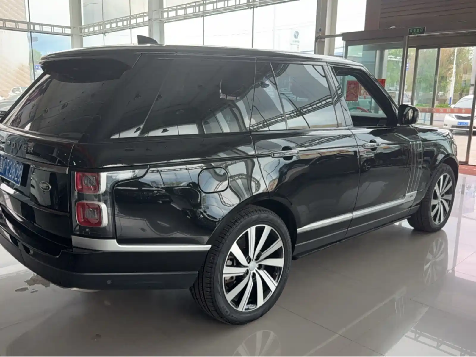 Фото 6 - Land Rover Range Rover