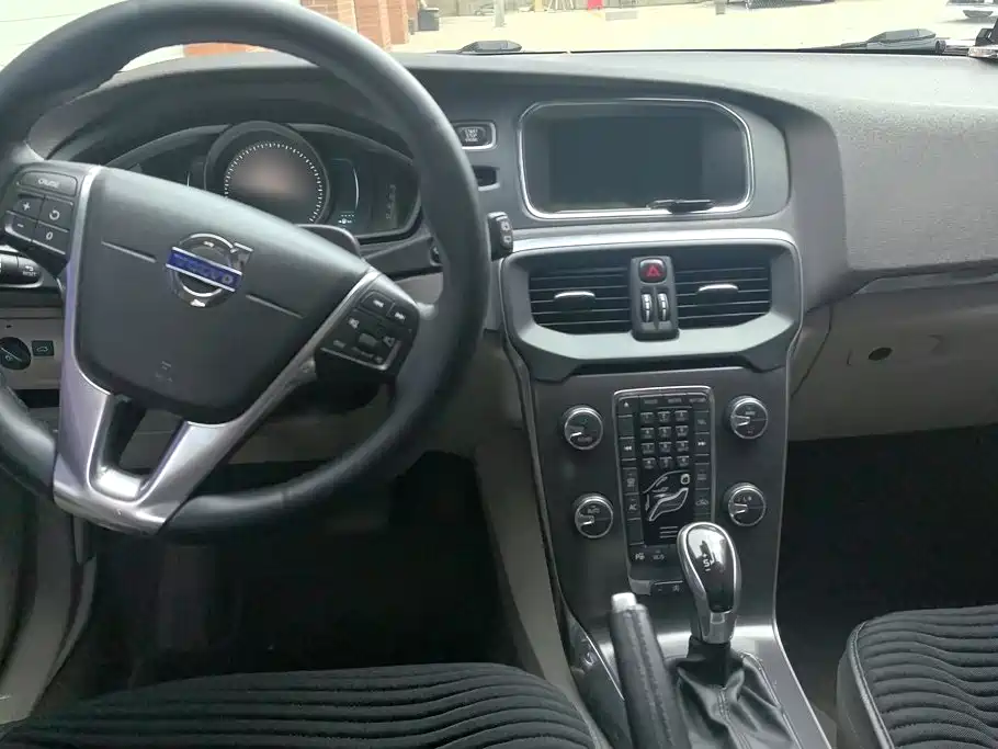 Volvo V40 2013 2013 2.0T Elegance Edition