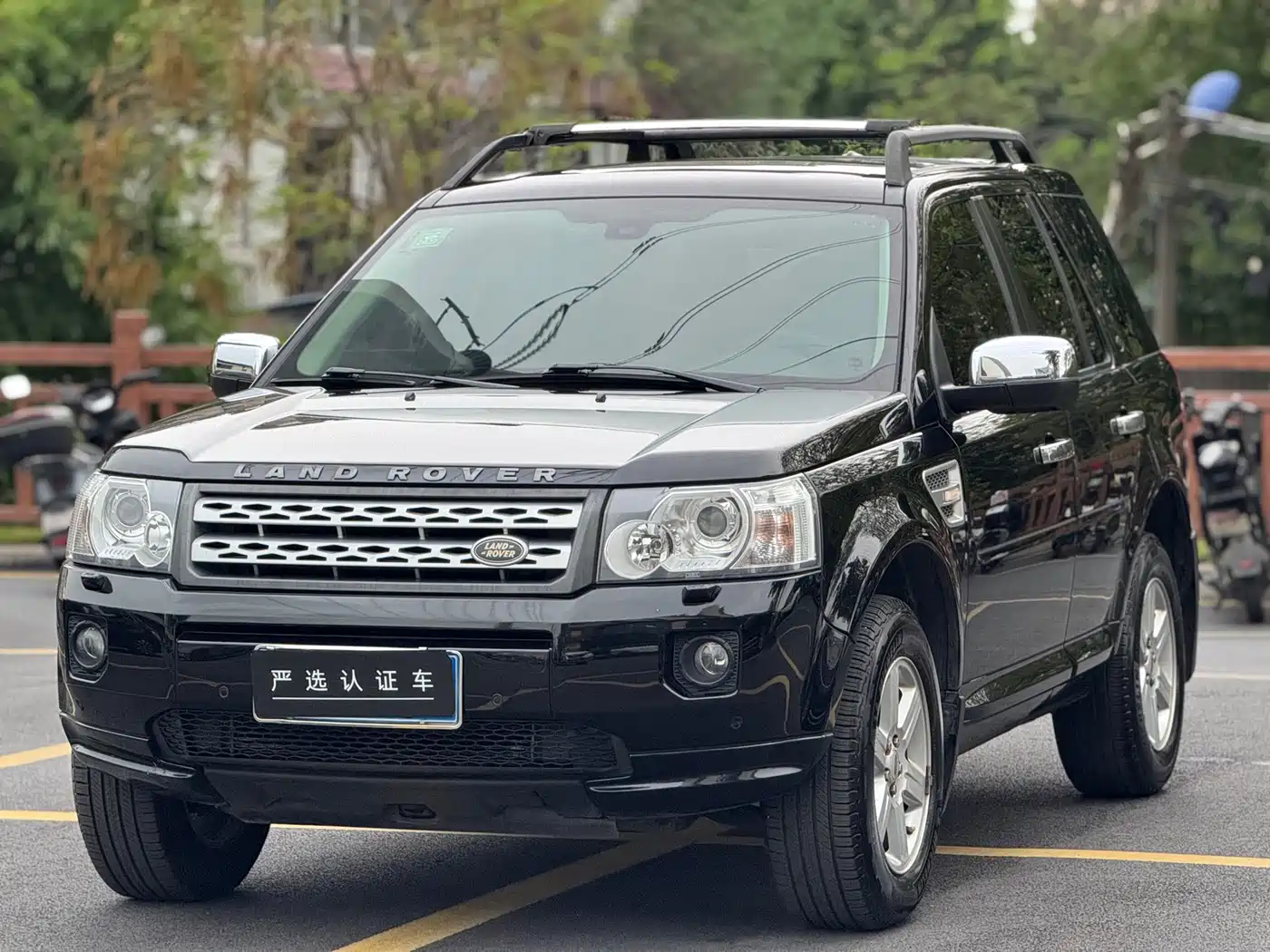 Фото 1 - Land Rover Freelander 2