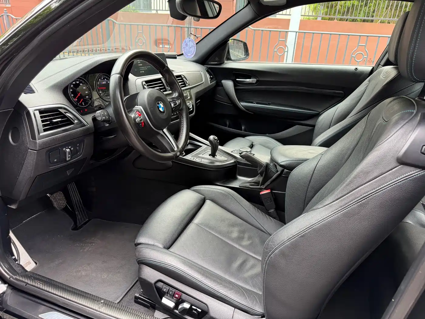 BMW M2 2018 M2 фото 7