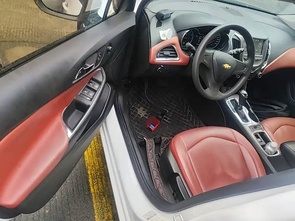 Chevrolet Cruze 2018 2018 Hatchback 320 Automatic Pioneer Sunroof Edition