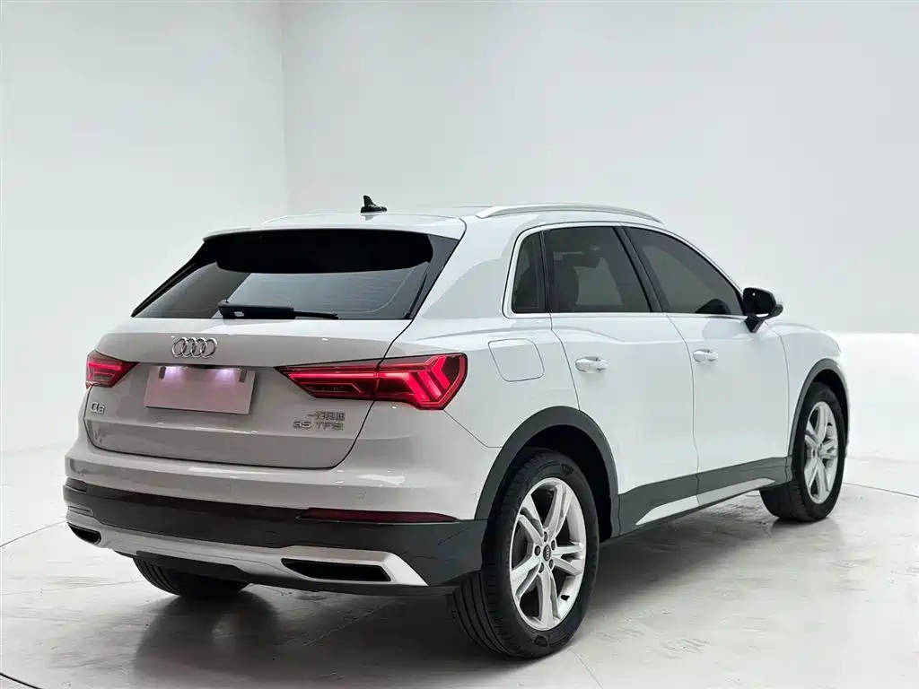 Audi Q3 2022 35 TFSI Fashion Elegance фото 6
