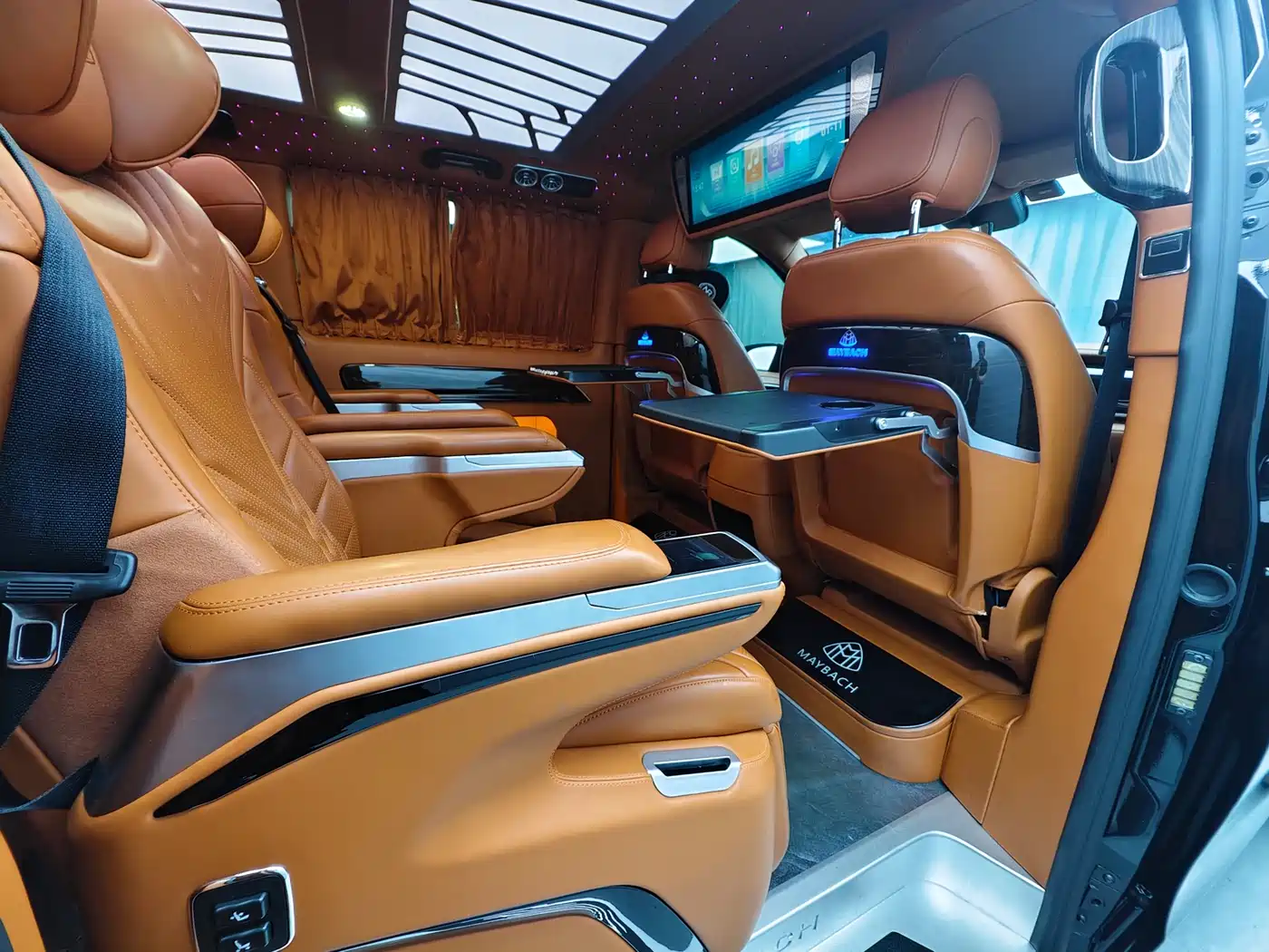 Mercedes-Benz Vito 2023 2.0T Elite 7-Seater фото 16