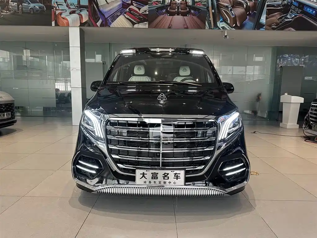Mercedes-Benz Vito 2024 2.0T Elite Edition 7-Seater фото 3