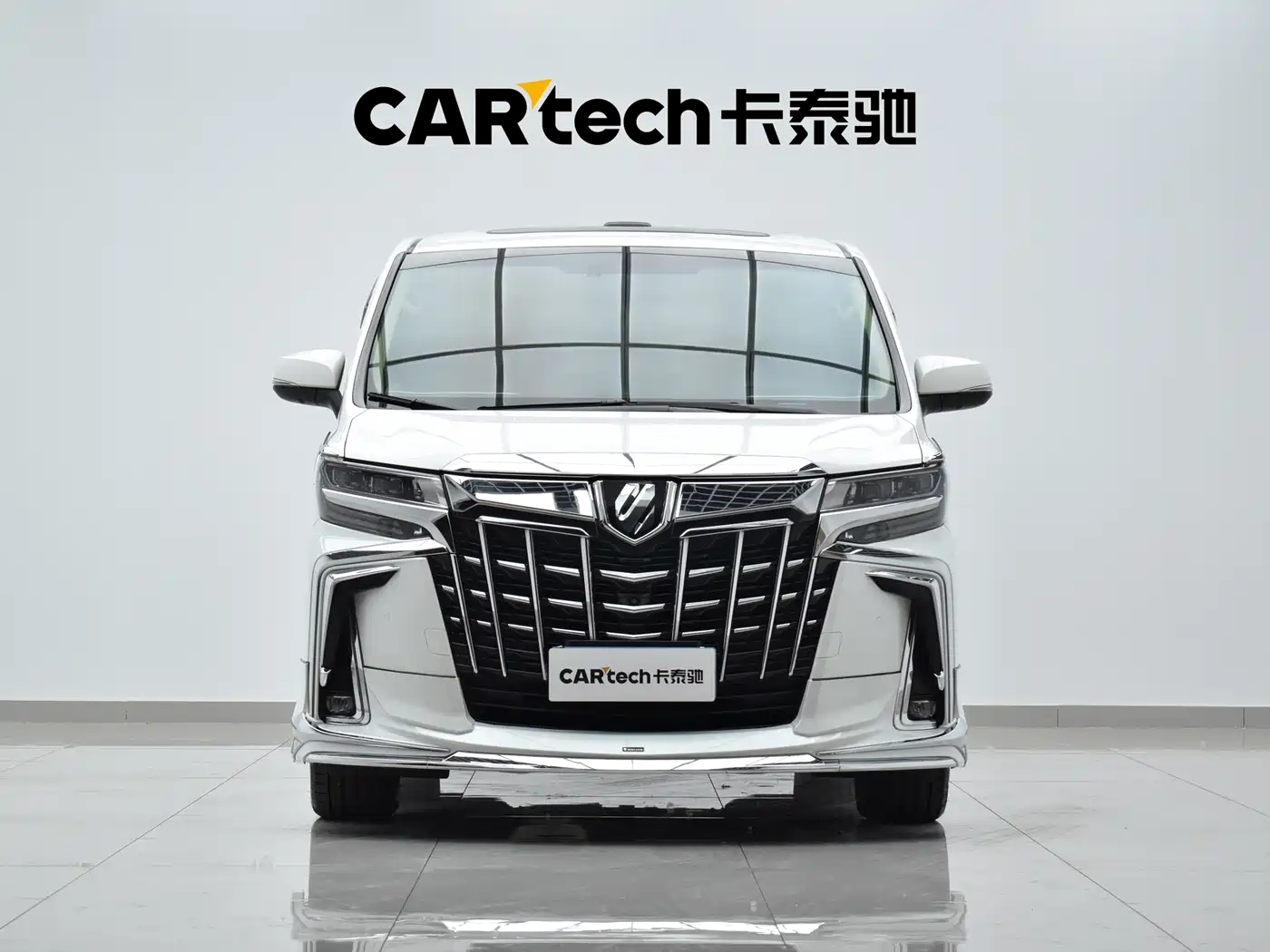 Toyota Alphard 2018 3.5L Premium фото 3