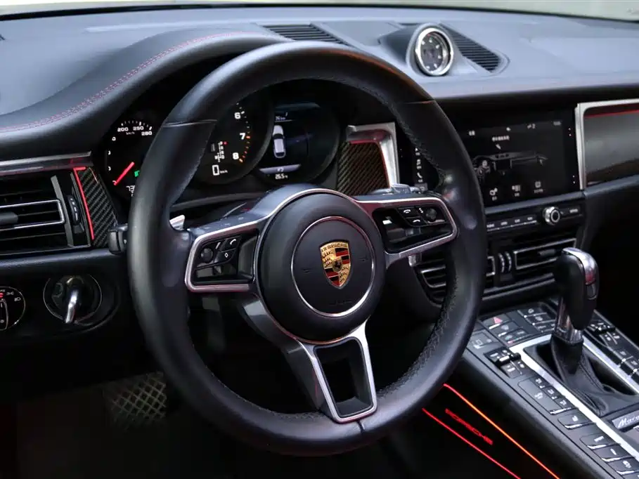 Porsche Macan 2020 Macan 2.0T фото 14