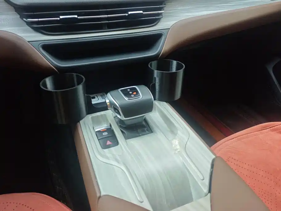 Hongqi E-QM5 2025 2024 Model 610km PLUS
