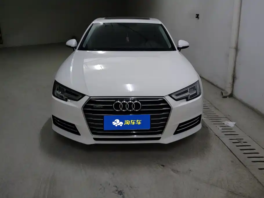 Фото 2 - Audi A4L