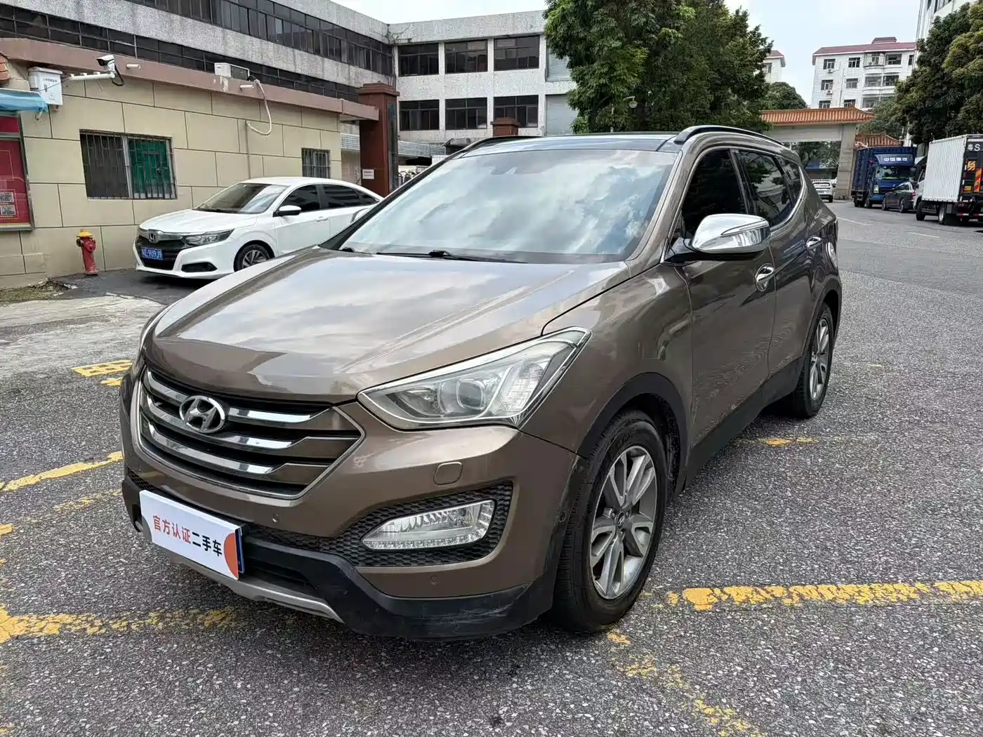 Фото 1 - Hyundai Santa Fe
