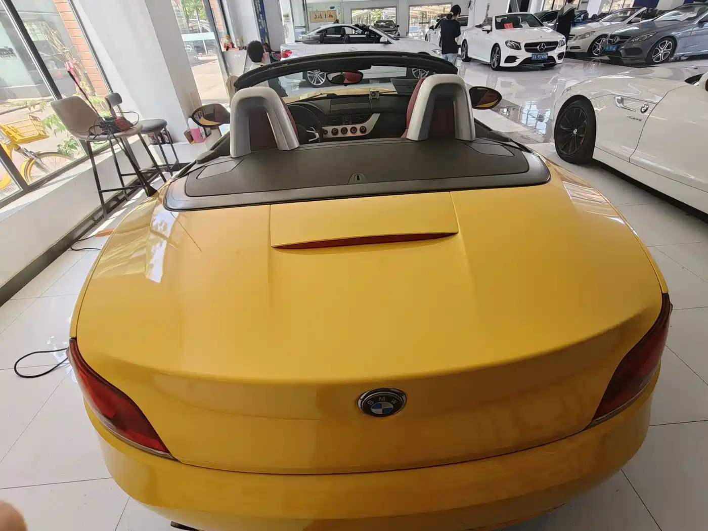 BMW Z4 2012 sDrive20i Leading фото 13