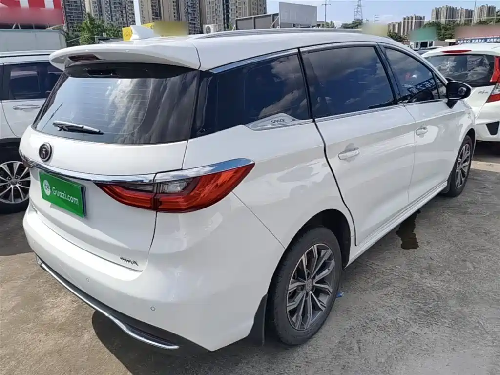BYD Song MAX 2019 1.5T Auto Smart Connect Progressive 7-seater China VI фото 7