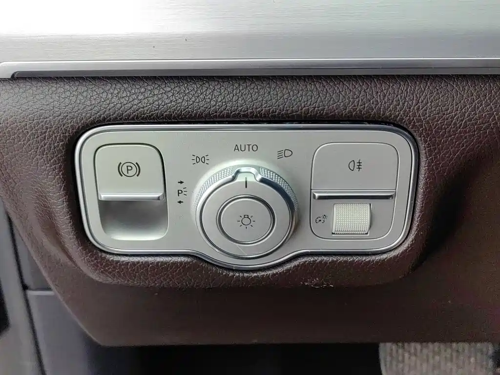 Photo 21 - Mercedes-Benz GLE