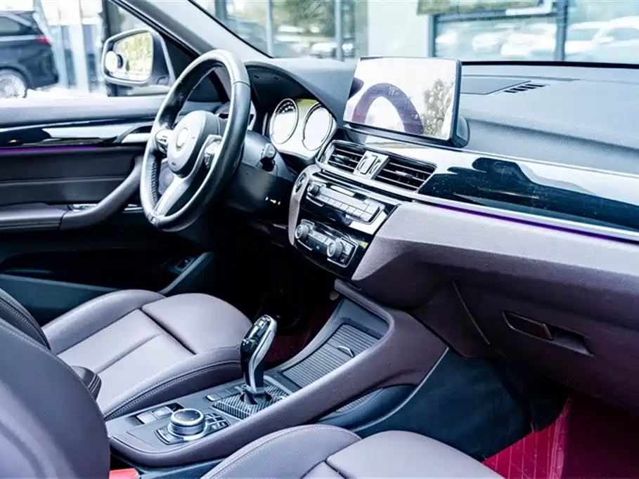 BMW X1 2021 sDrive25Li Leading фото 17