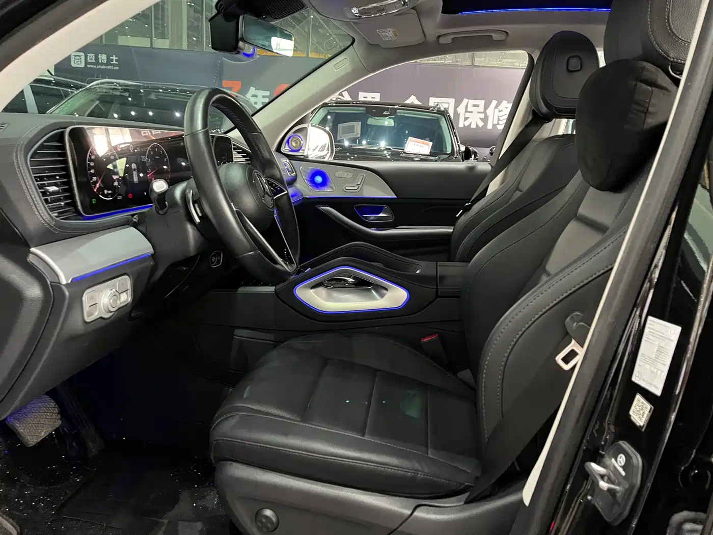 صورة 8 - Mercedes-Benz GLE