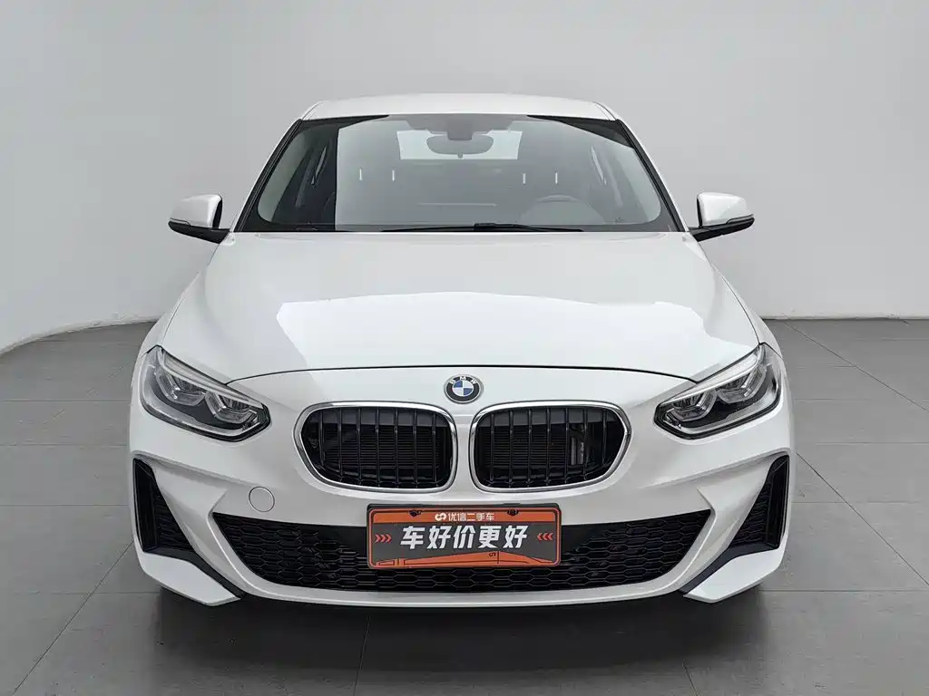 Фото 3 - BMW 1 Series