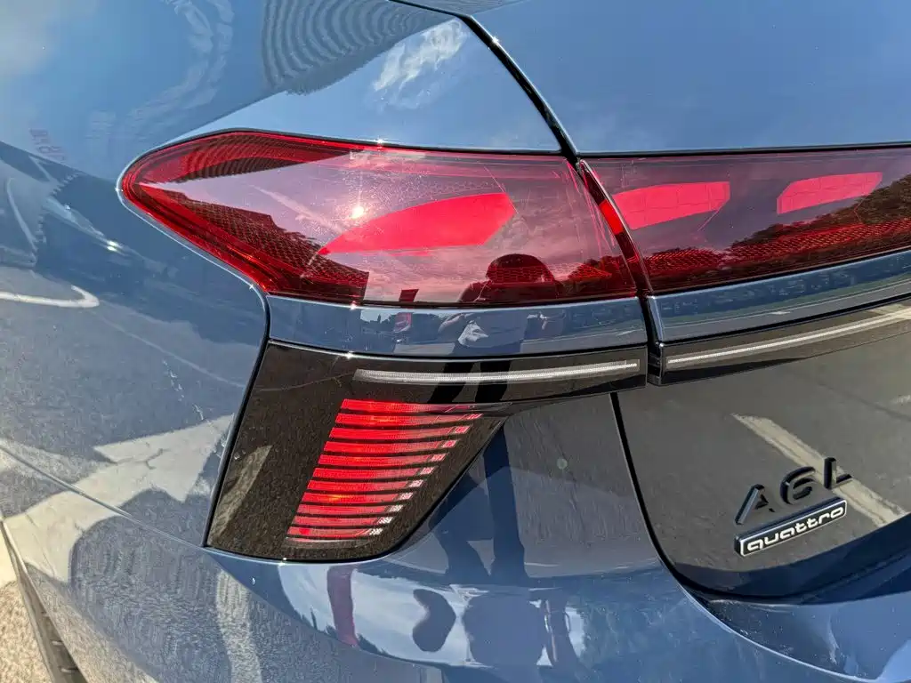 Фото 29 - Audi A6L
