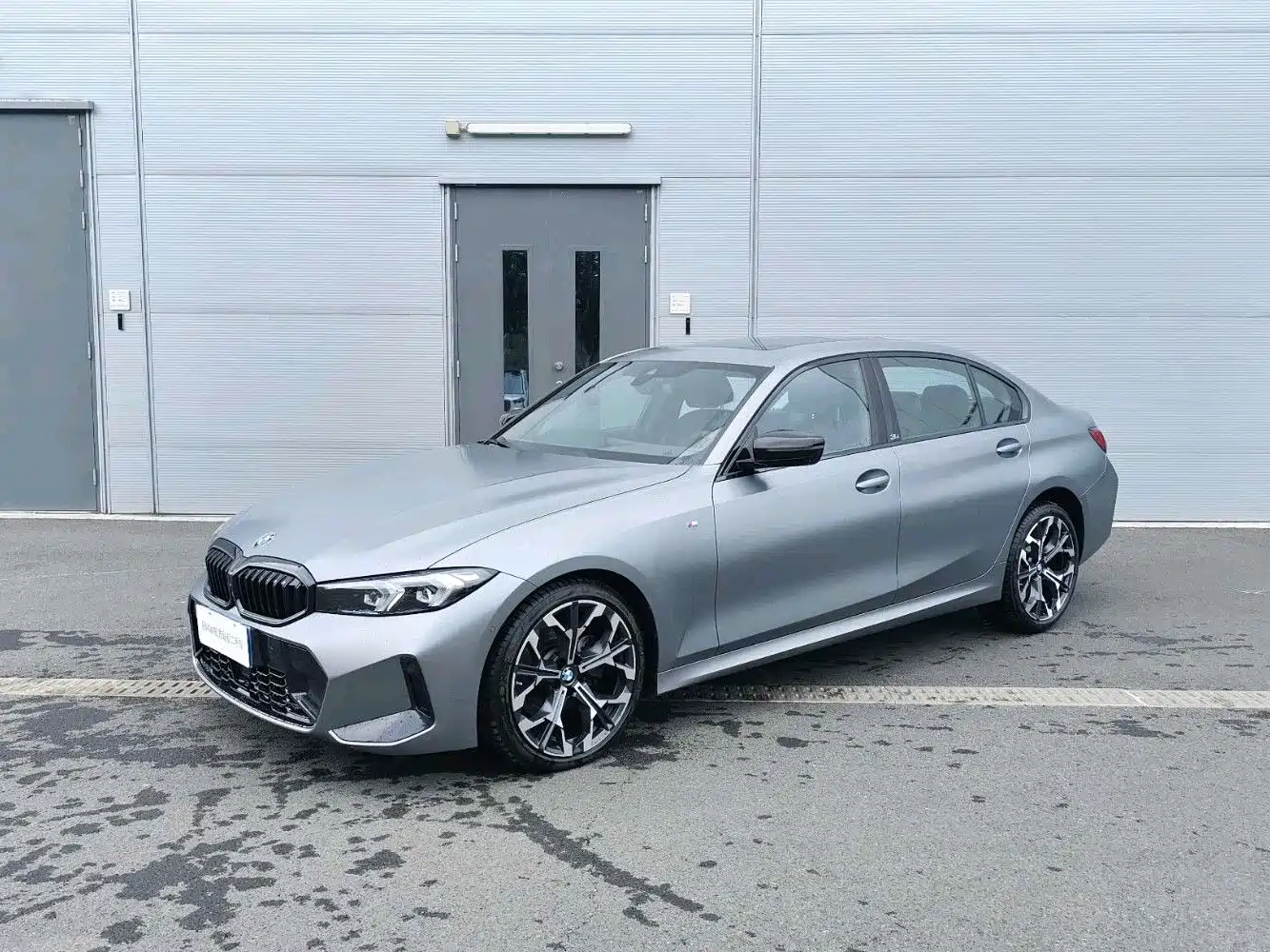 Photo 1 - BMW 3 Series