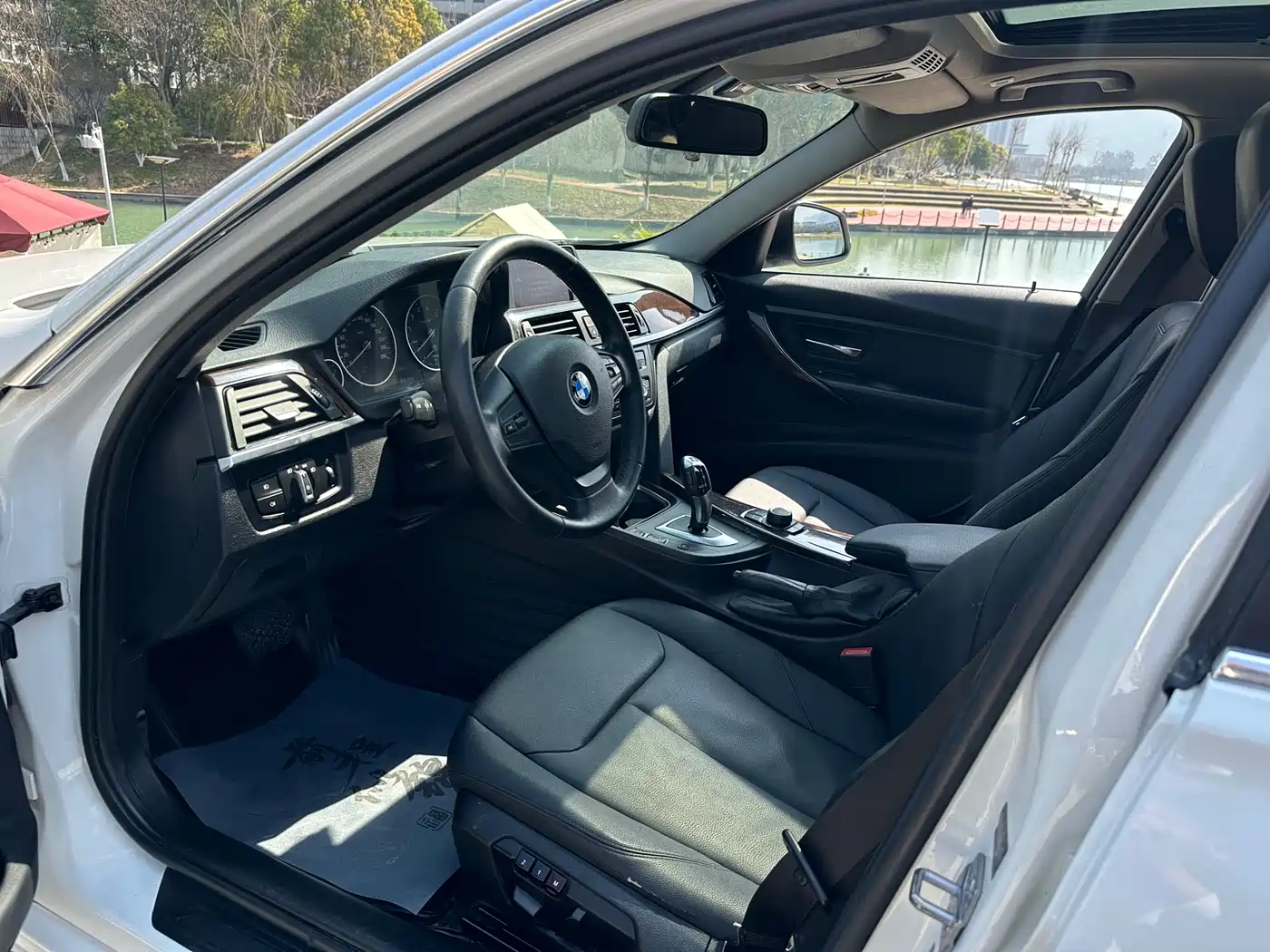 BMW 3 Series 2013 Facelift 320Li Style Design Package фото 9