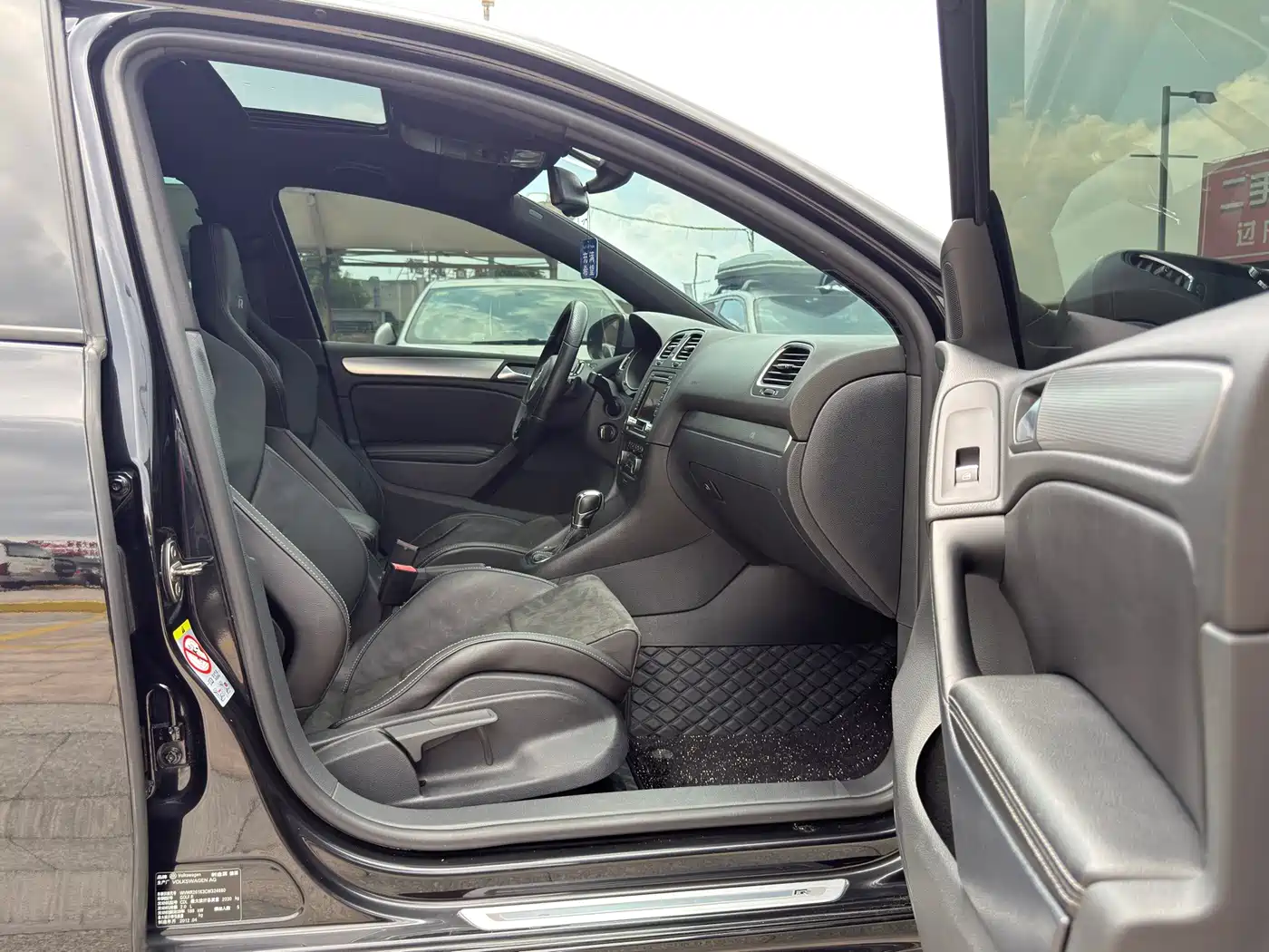 Volkswagen Golf (Import) 2013 2011 2.0TSI R