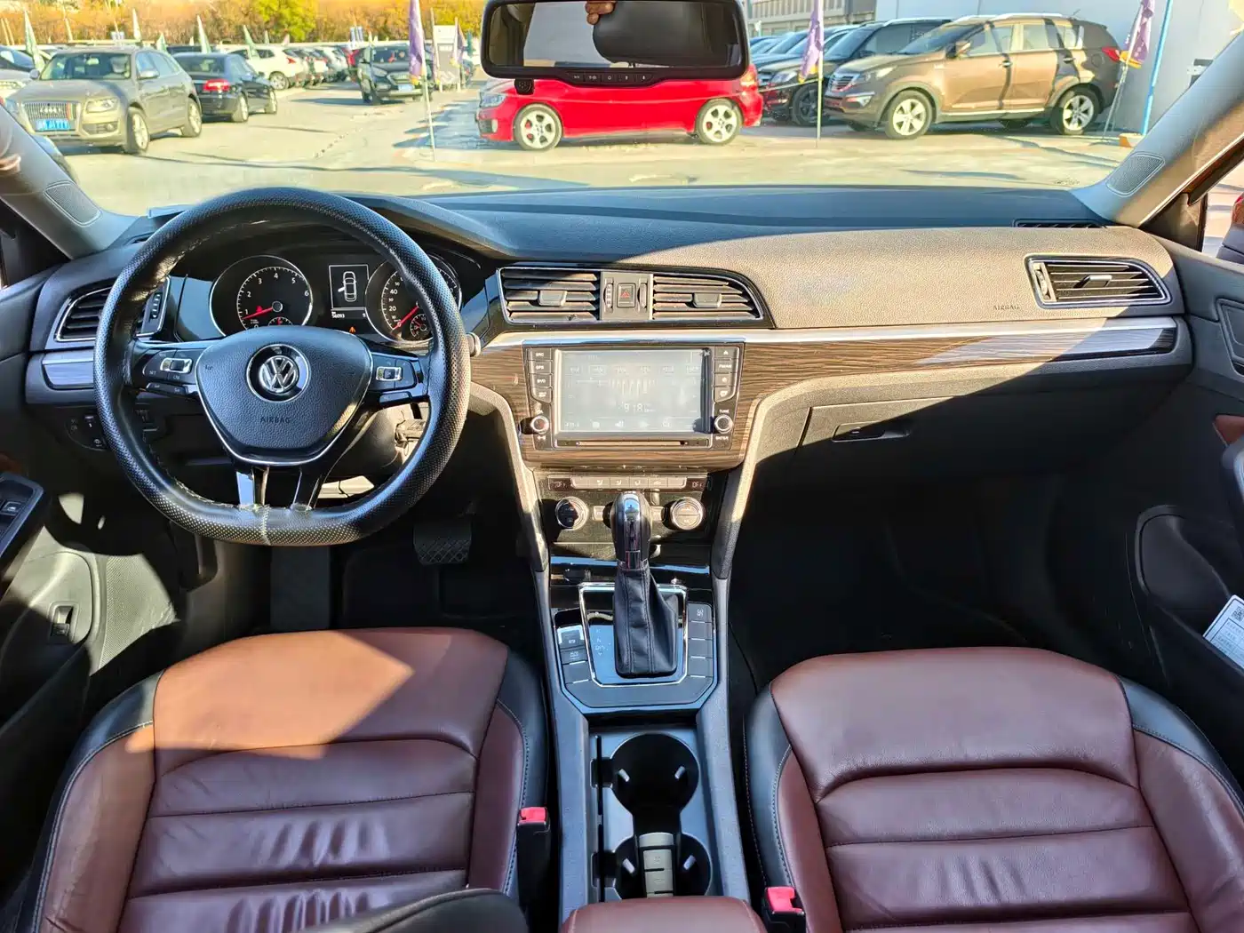 Volkswagen Lamando 2015 330TSI DSG Comfort фото 9