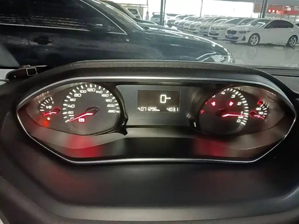 Peugeot 308 2017 2016 1.6L Manual Fashion
