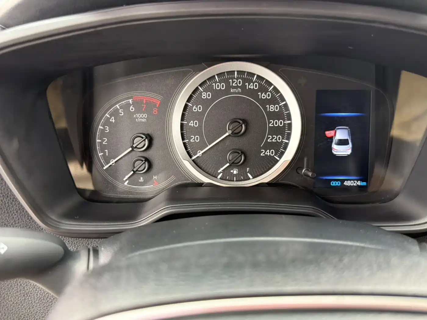 Toyota Levin 2022 185T CVT Luxury Edition фото 10