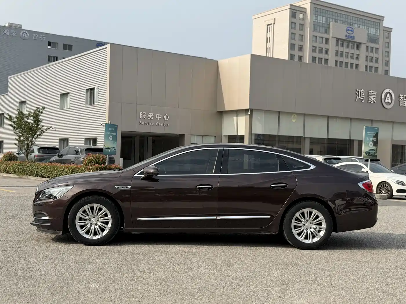 Buick LaCrosse 2018 Model 20T Elite Edition фото 3