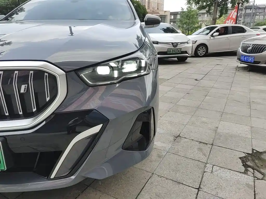BMW i5 2024 eDrive 35L M Sport Package фото 24