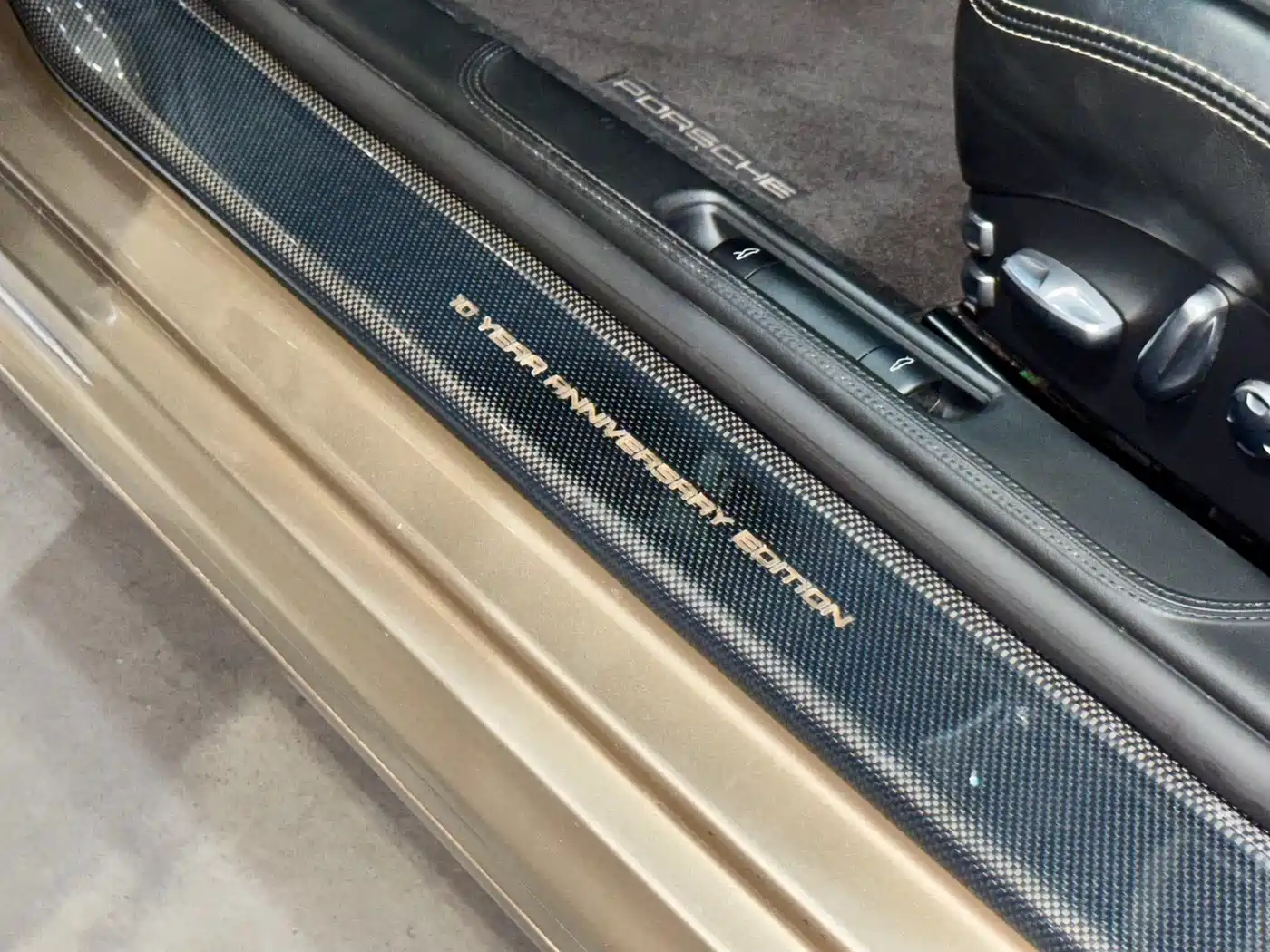 Porsche 911 2010 Turbo S 3.8T фото 18