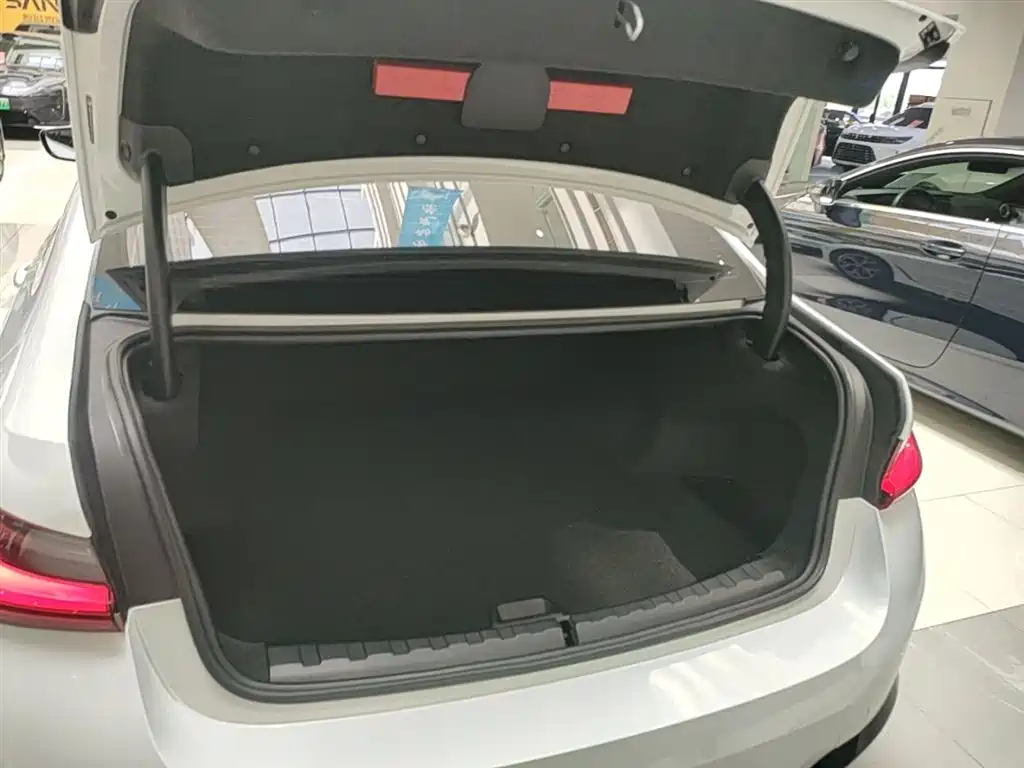 BMW i3 2022 eDrive 35 L фото 19
