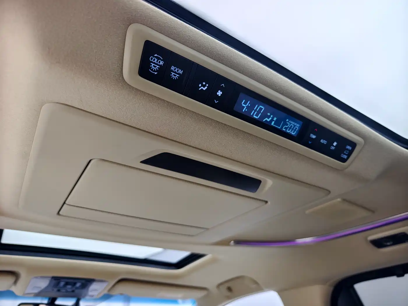 Toyota Alphard 2018 Facelift 3.5L Premium Edition фото 18