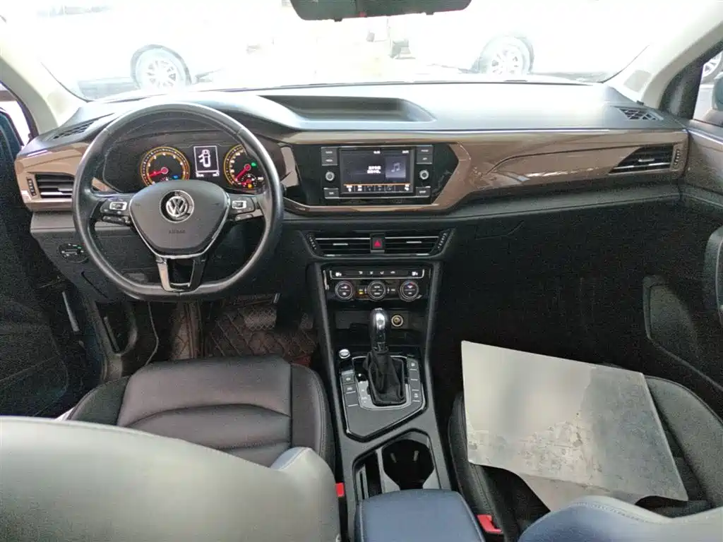 Volkswagen Tharu 2020 280TSI 2WD Comfort Edition China VI фото 16