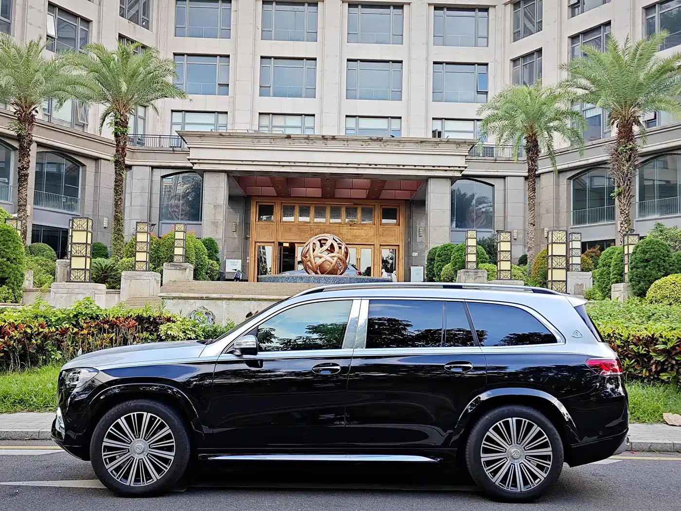 Mercedes-Benz Maybach GLS 2021 GLS 480 4MATIC фото 28