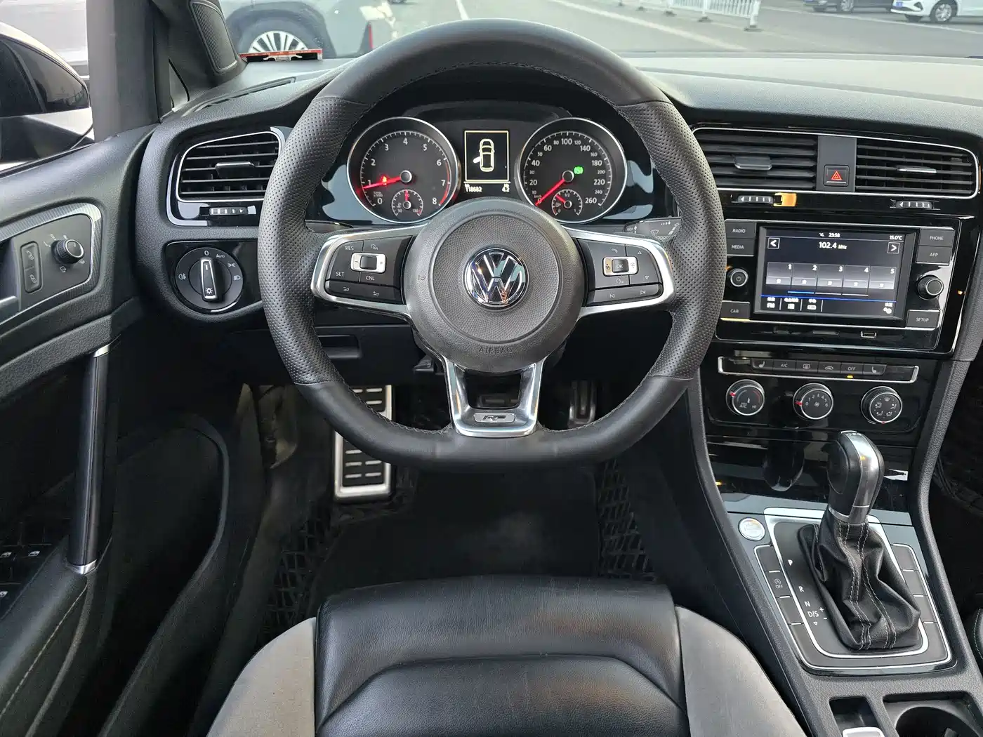 Volkswagen Golf 2018 280TSI Automatic R-Line Model фото 14