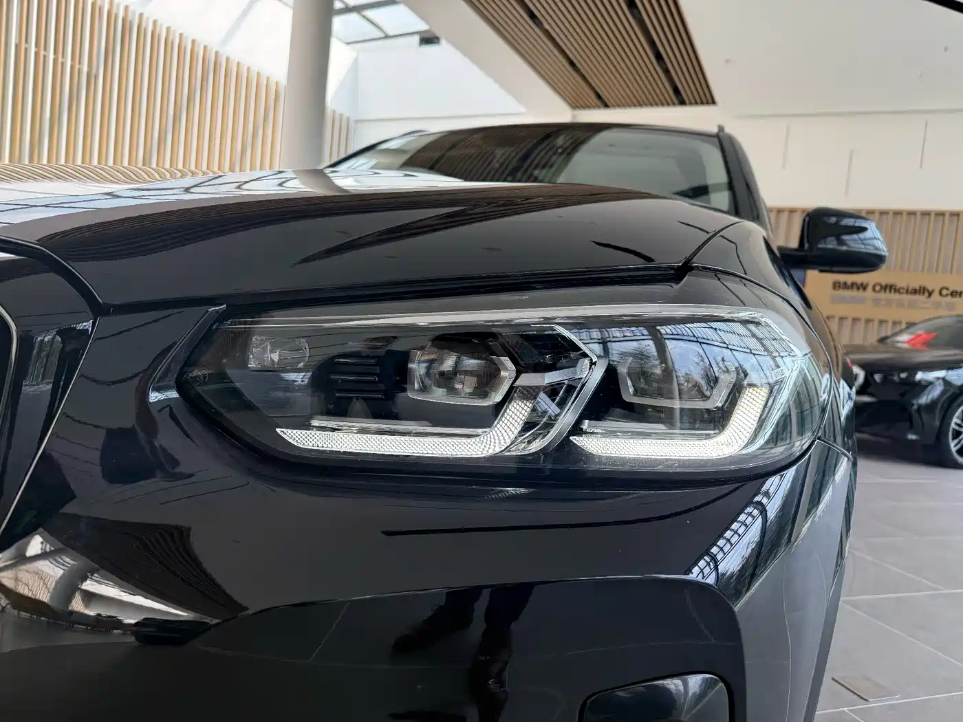 BMW X3 2022 Facelift xDrive30i Leading M Shadow Edition фото 3