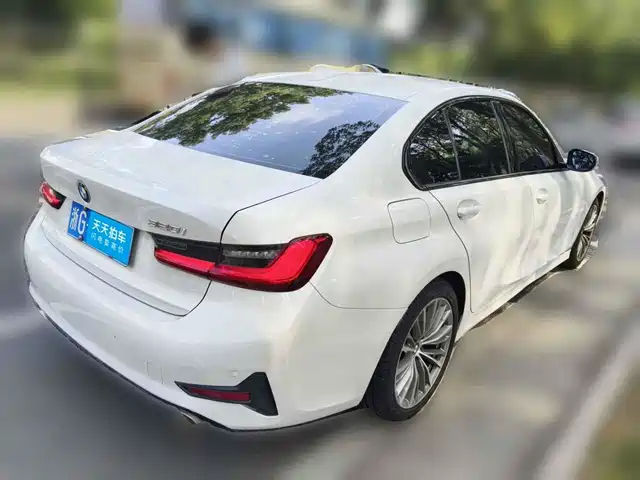 BMW 3 Series 2021 320i Sport Package — фото 5