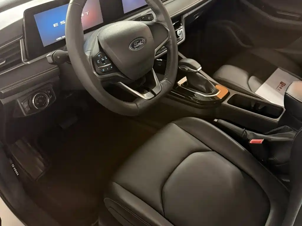Ford Escort 2022 2021 1.5L Automatic Diamond Edition