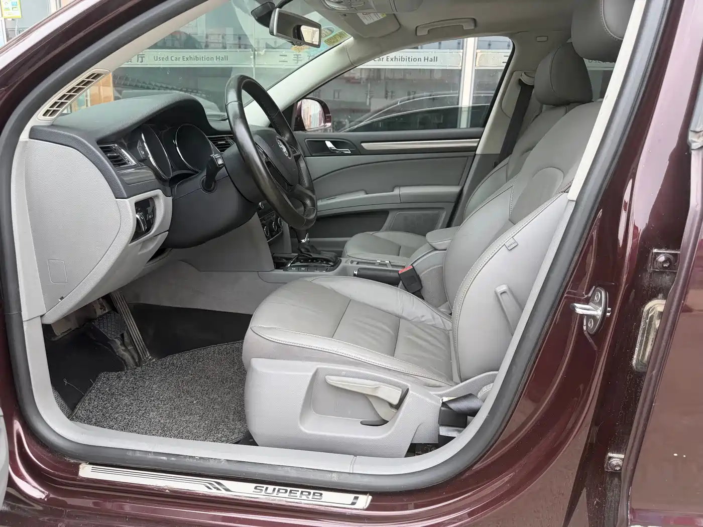 Škoda Superb 2013 1.8TSI Automatic Elite Edition фото 8